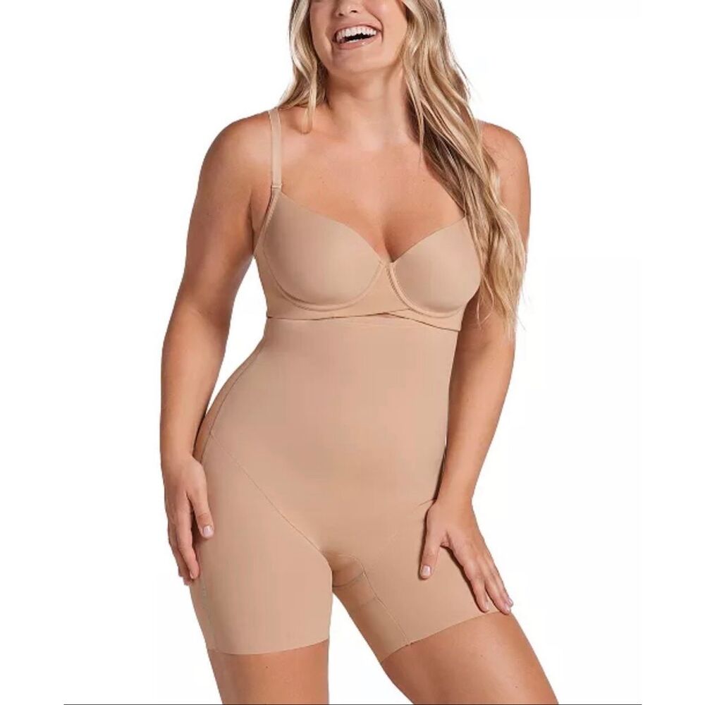 Leonisa Strapless Sculpting Step-in Body Shaper with Short Bottom Light Beige Sm